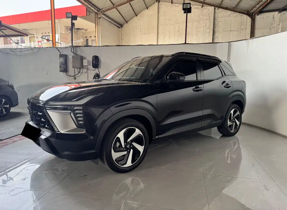 Mitsubishi Xforce ultimate at km 8.300 perak