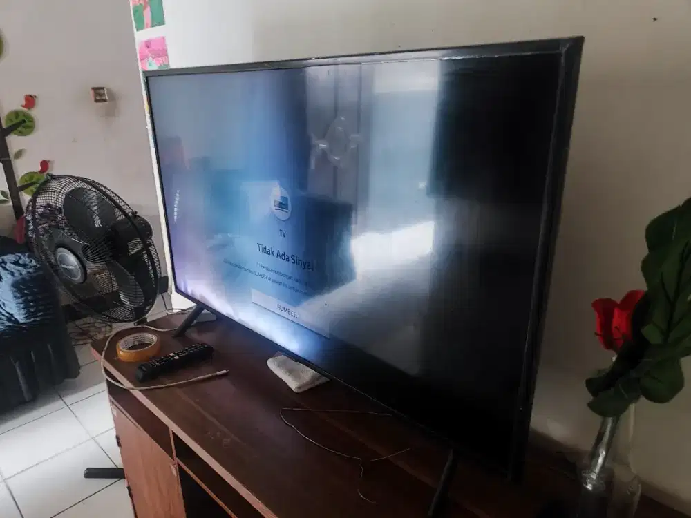 jual aja lagi butuh TV samsung 43 inch