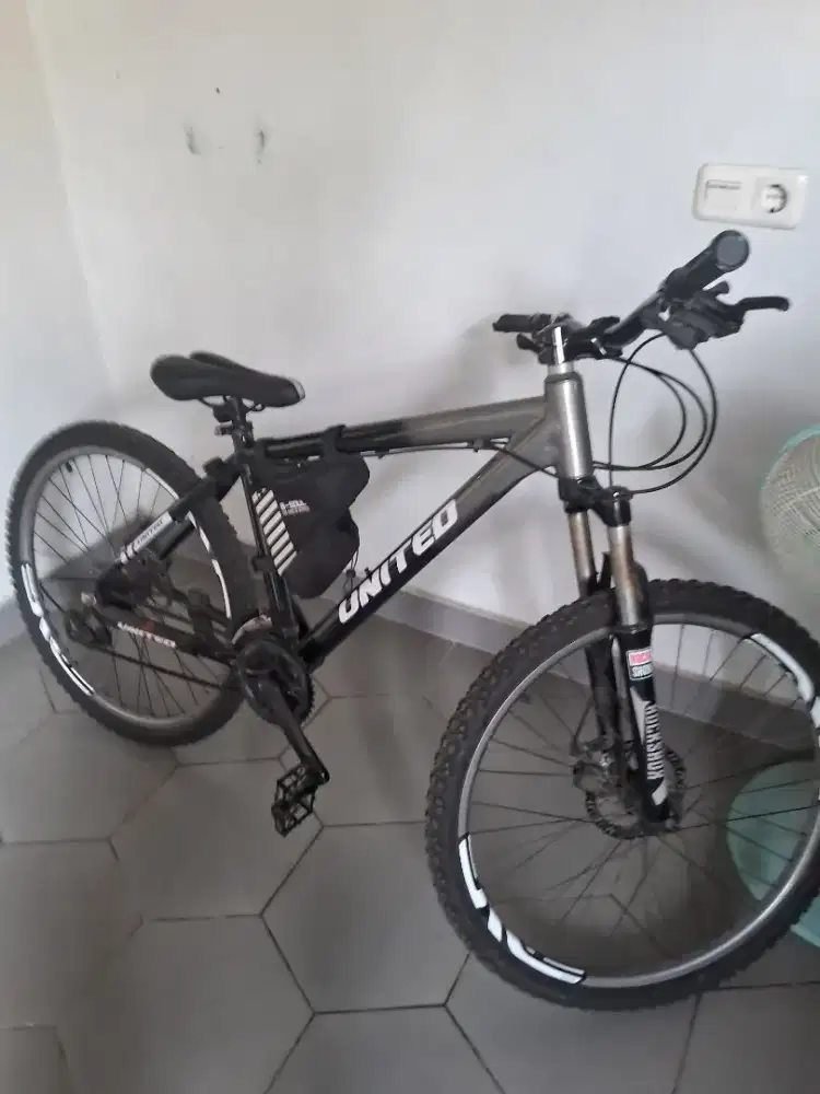Jual sepada mtb united dan sepada lipat Genio