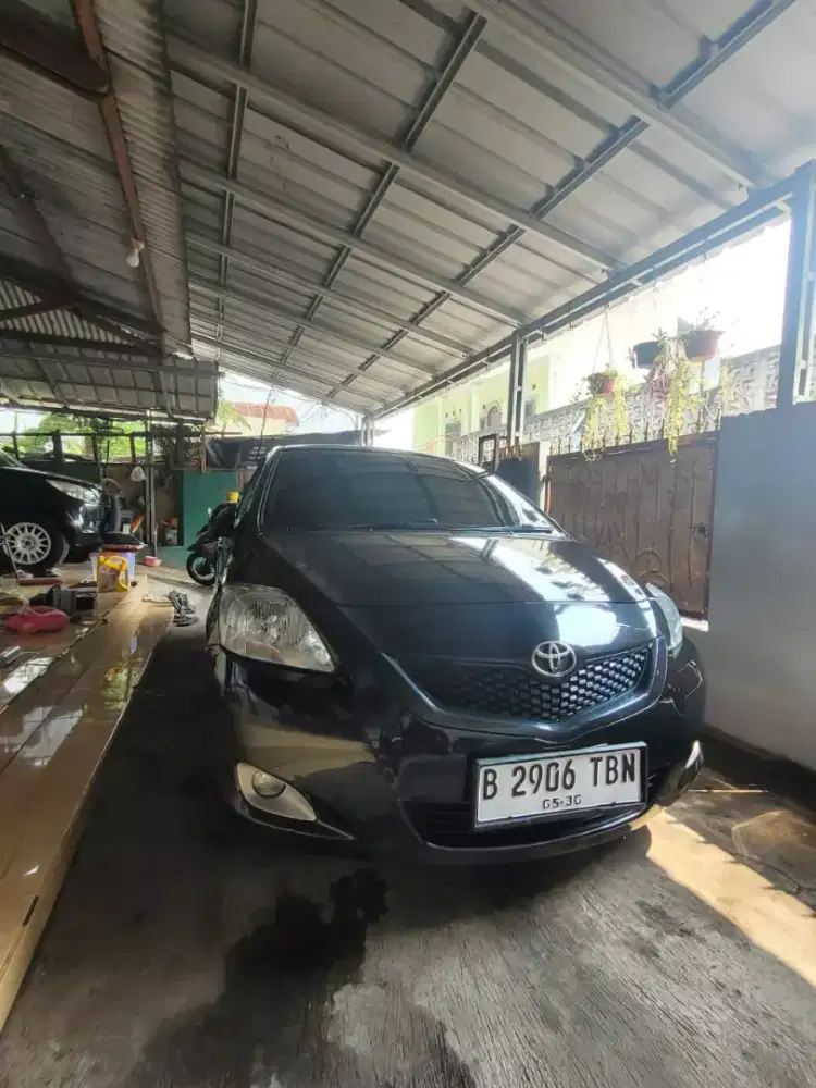 Toyota Vios G  MT 2010