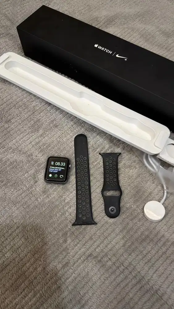 Apple Watch 2 Black 42mm Nike Series Lengkap
