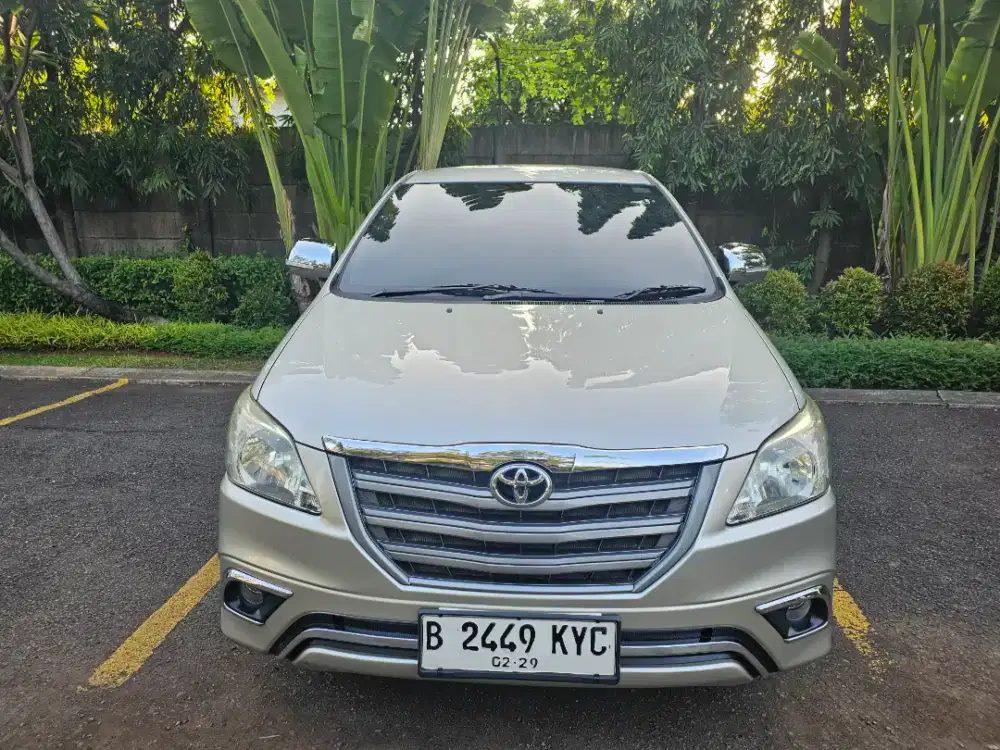 Innova type E - MT (2014)