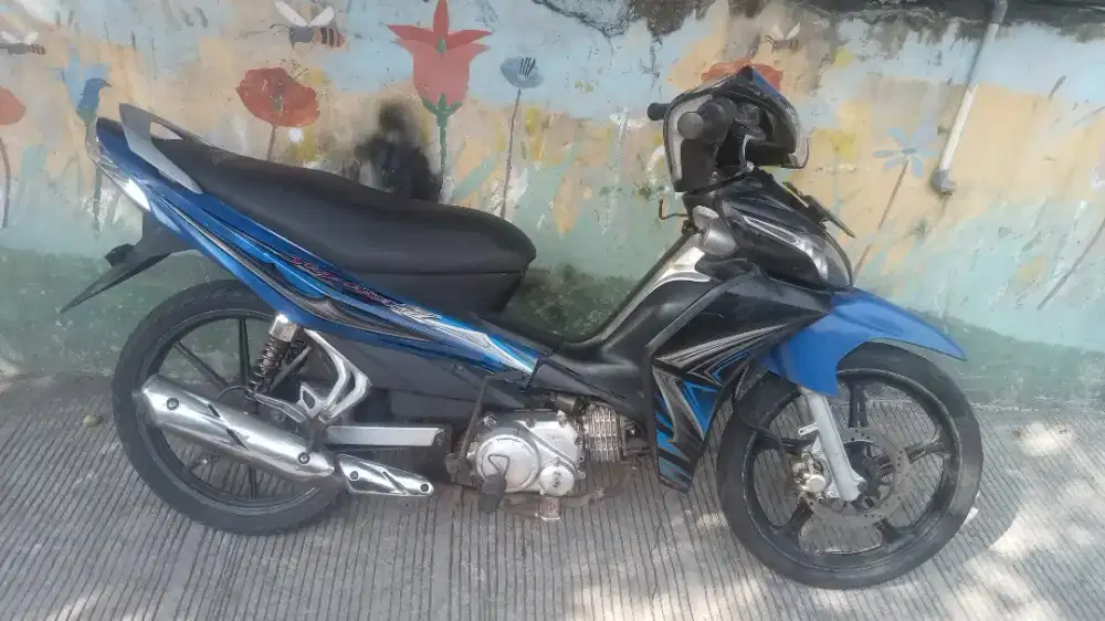 Bismillah dijual Yamaha Jupiter z 2010 cw kumplit mulus gress plat b