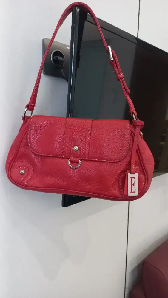 Tas Merah Shoulder Bag Elle