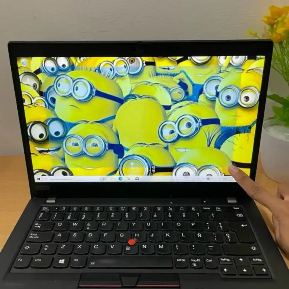 Laptop Bisnis Andalan! Lenovo X13 Touch RAM 16GB Siap Pakai!