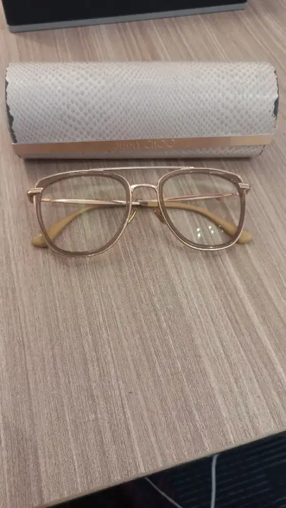 Kacamata Plus +1 Progressif Jimmy Choo