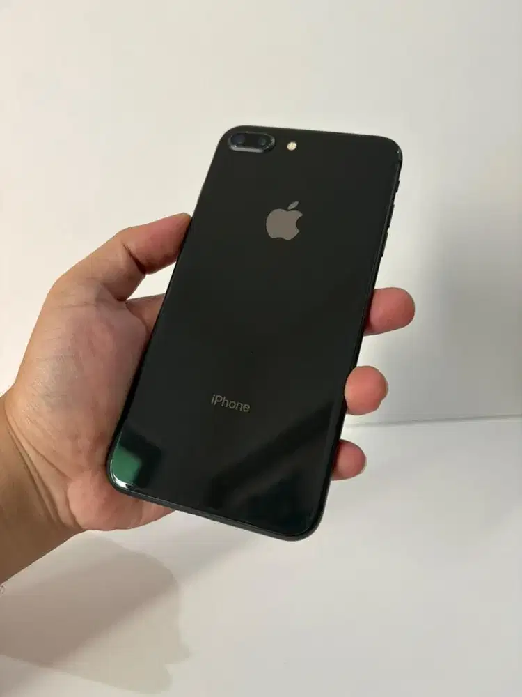 iPhone 8 Plus 256gb ex Inter Resmi Bea Cukai