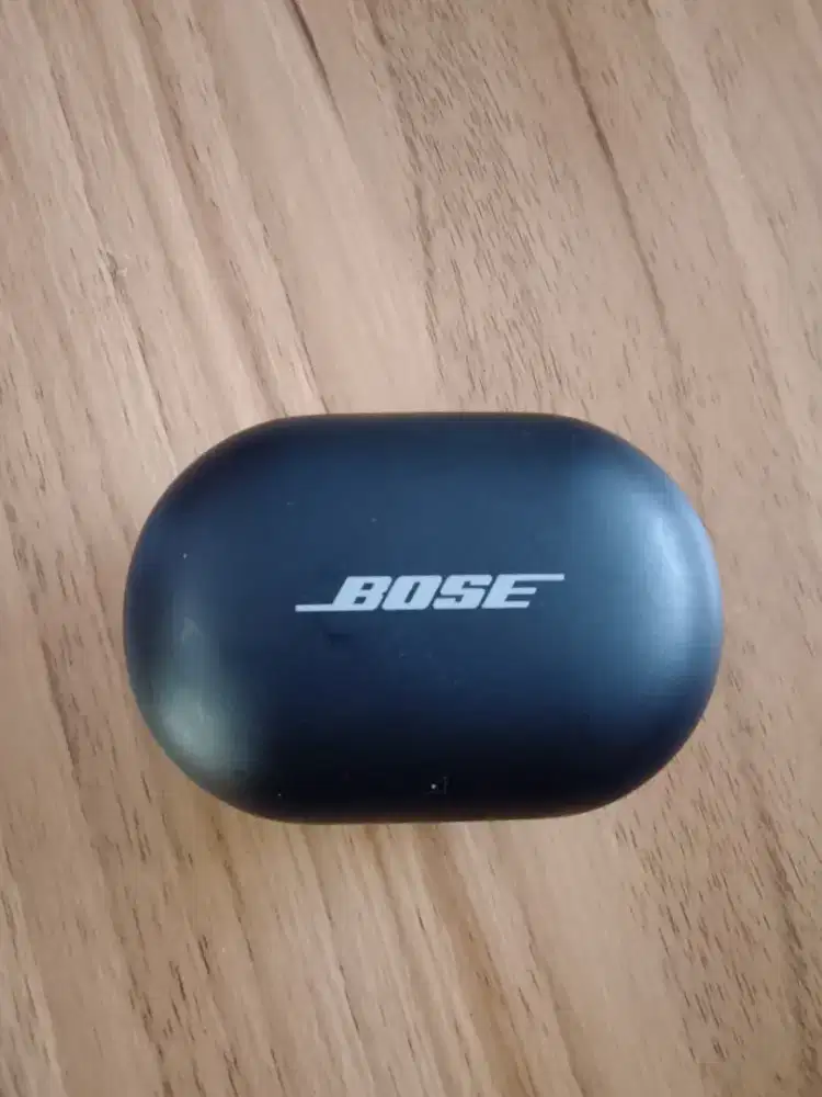 Bose QuietComfort Active Noise Canceling Hitam