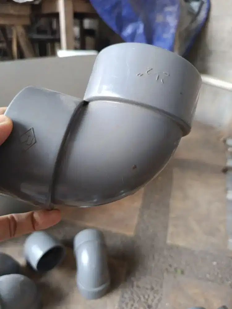 Elbow PVC 2 1/2
