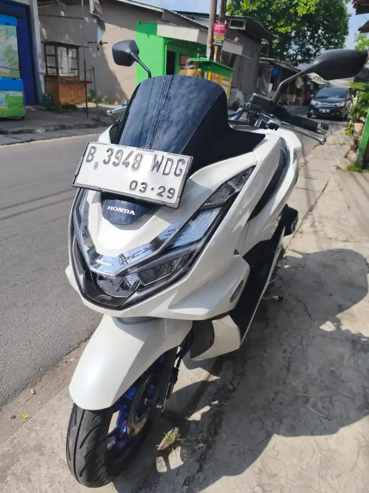 JUAL HONDA PCX CBS 160 2023 PEMAKAIN 2024 KM SANGAT LOW 5 RB