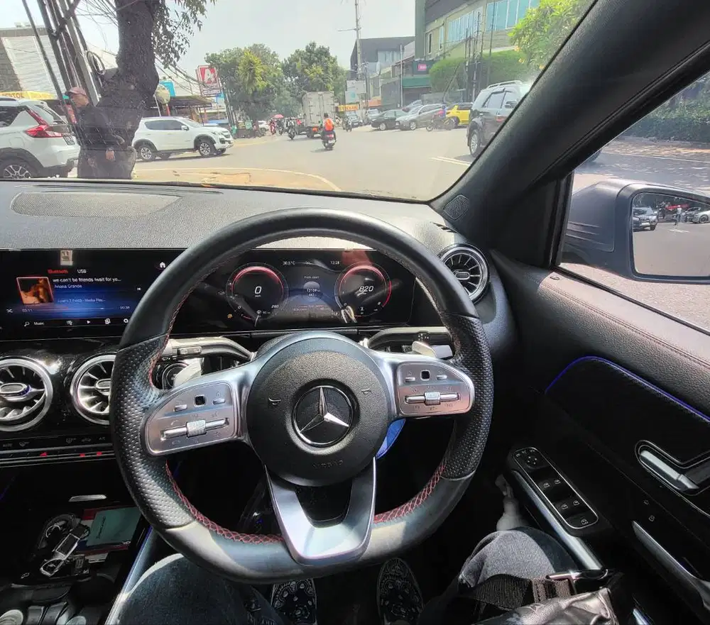 GLA 200 AMG LINE, TANGAN PERTAMA