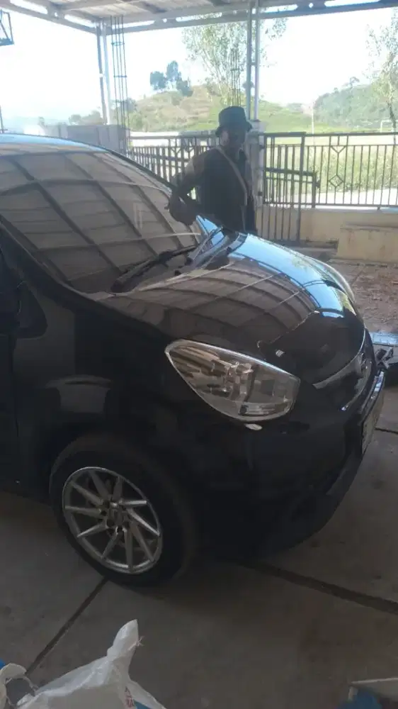 Daihatsu Sirion RS AT 2013