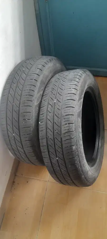 Ban Bekas DUNLOP 175/65 - 14 Mobil LCGC