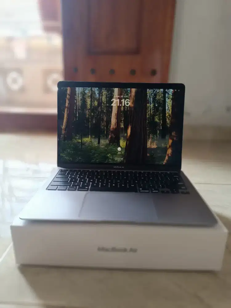 Laptop macbook air i5 2020 ram 8/512 ex ibox