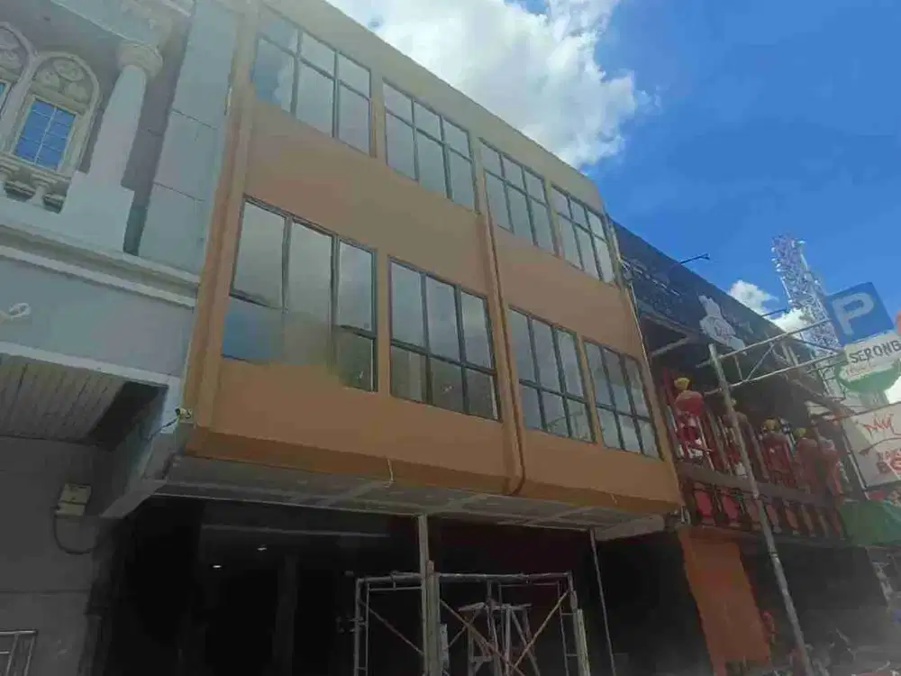 Dijual / Disewakan Ruko Kelapa Gading Jakarta Utara Strategis Siap Pakai