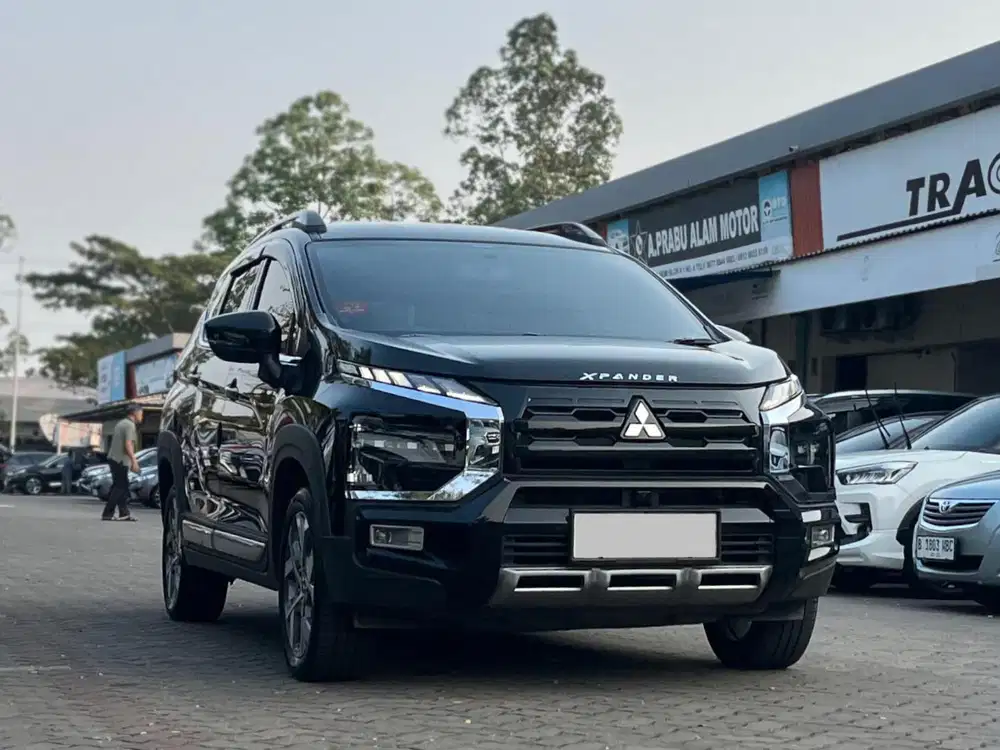 DP 35JT // 2023 MITSUBISHI XPANDER CROSS PREMIUM 2023 AT