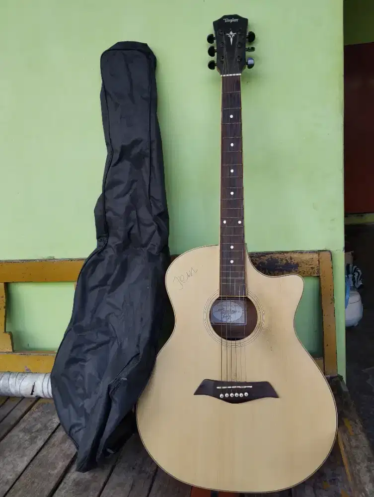 Gitar Akustik Steel String
