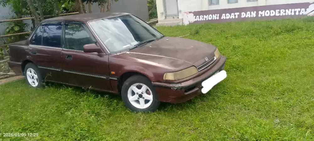 Honda grand civic 1990