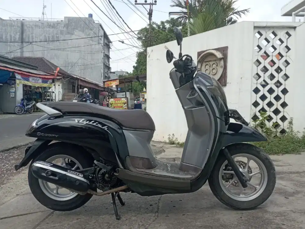 Honda Scoopy Fi Donut 2019 iSS CBS mulus