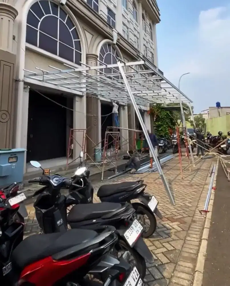 Kanopi baja ringan tiang gantung