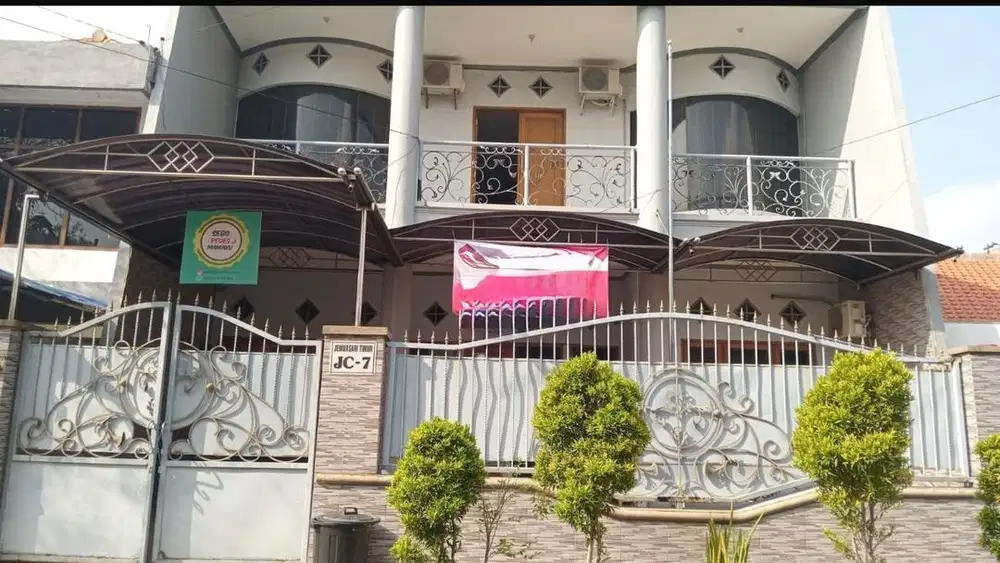 RUMAH BESAR TERAWAT JEMURSARI LANGSUNG OWNER