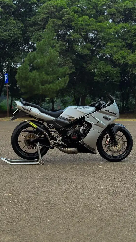 SSR Basic ninja R 2013 putih