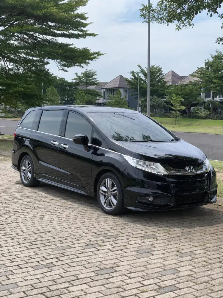 DIJUAL MOBIL MEWAH MURAH