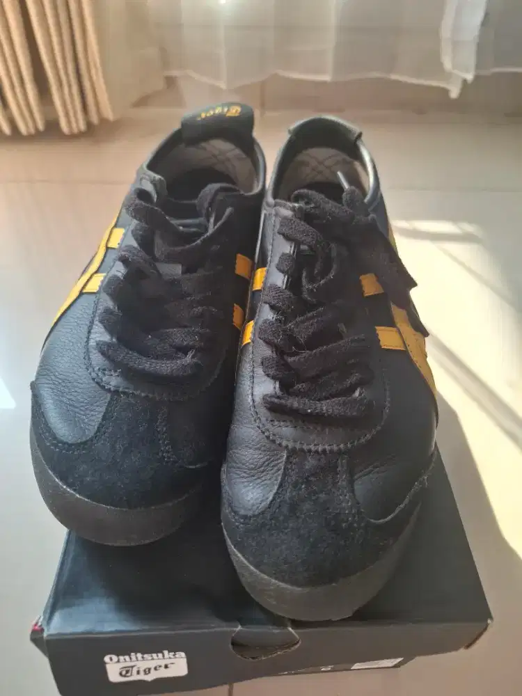 ONITSUKA TIGER MEXICO 66, ORIGINAL, SIZE 39