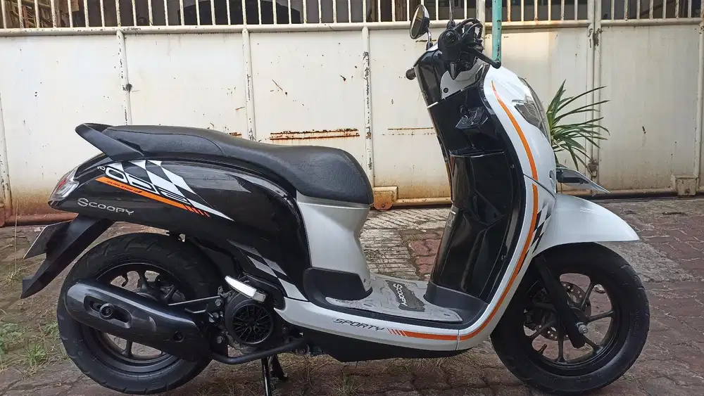 Honda Scoopy donuts tahun 2018.