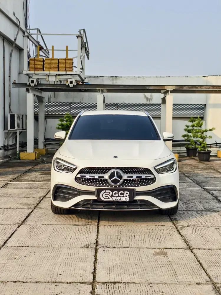 KM 24 RIBUAN RECORD! MERCEDES BENZ GLA200 AMG SPORT BENSIN 2023/2024