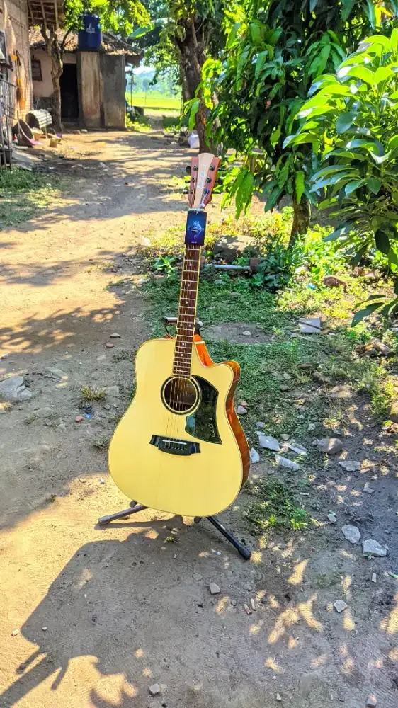 Gitar Akustik Clok Clark High Quality Baru