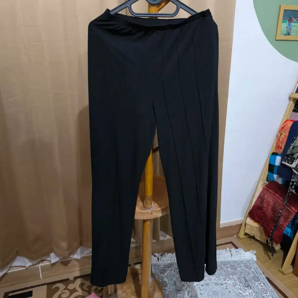 Celana Panjang Hitam Bahan Kain Kulot uk M PL