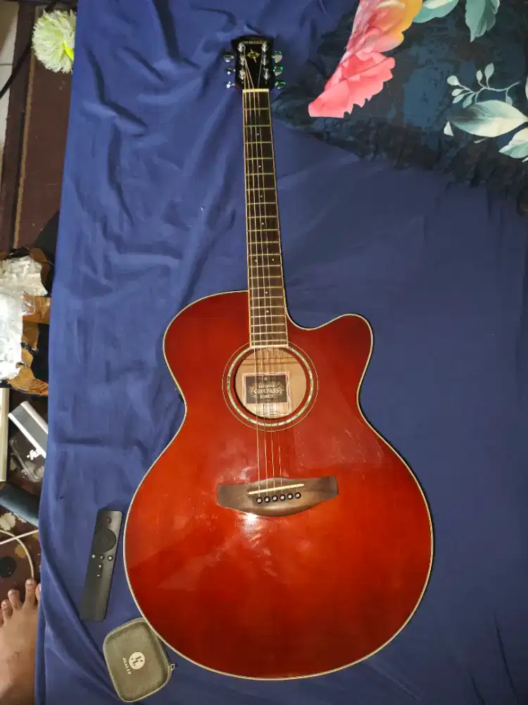Yamaha CPX 600 + tas gitar NB