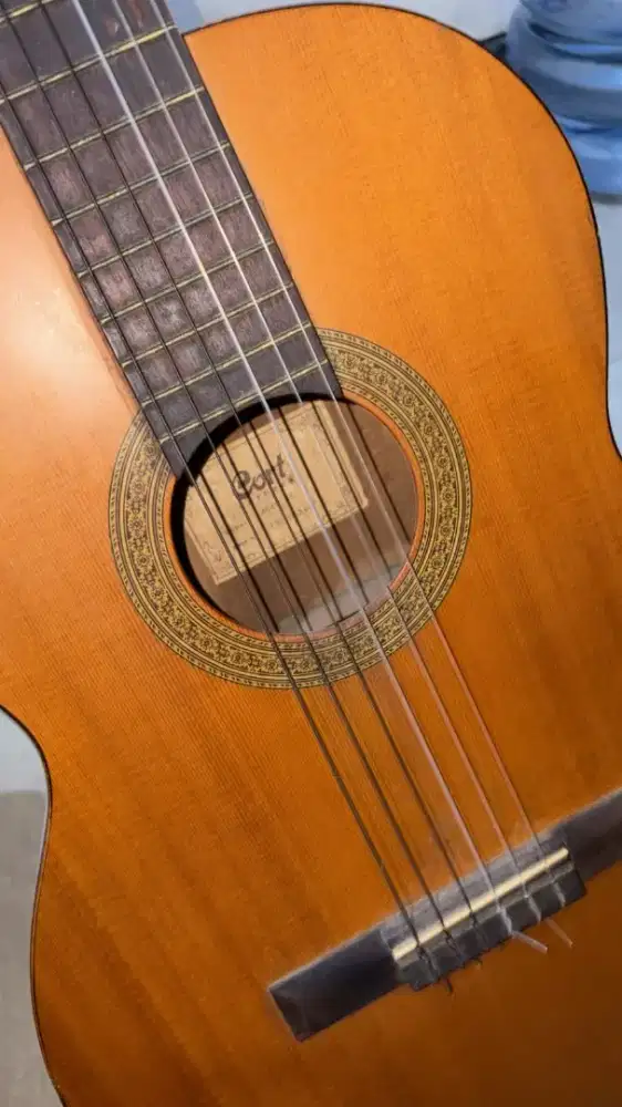 Gitar Akustik Nylon Cort AC10-NS