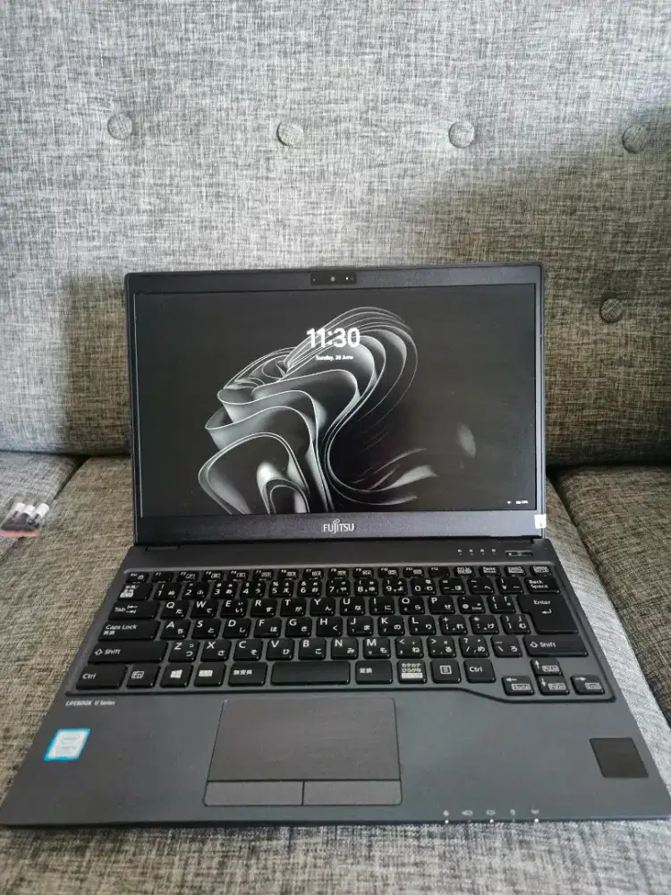 Fujitsu LIFEBOOK U938 i5 Gen 8 RAM 12 GB SSD 256 GB