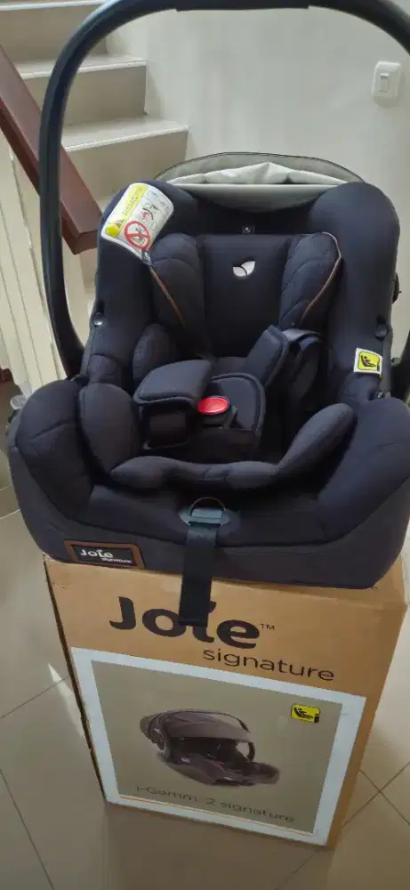 JOIE CAR SEAT SIGNATURE