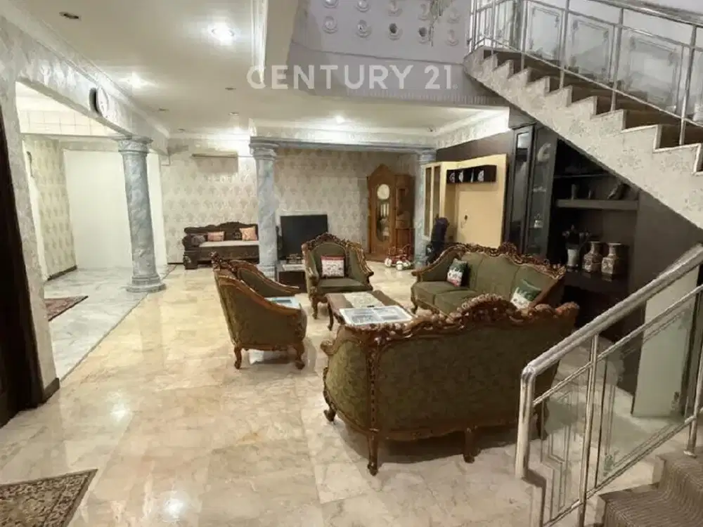 Rumah Tomang 2 Lantai Furnish Rapih Siap Huni Lokasi Strategis