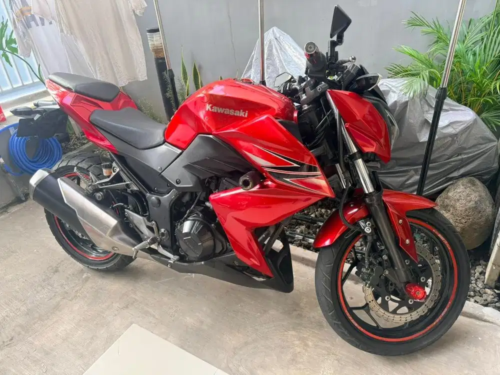 Kawazaki Z250 / 24.000.000 Nego