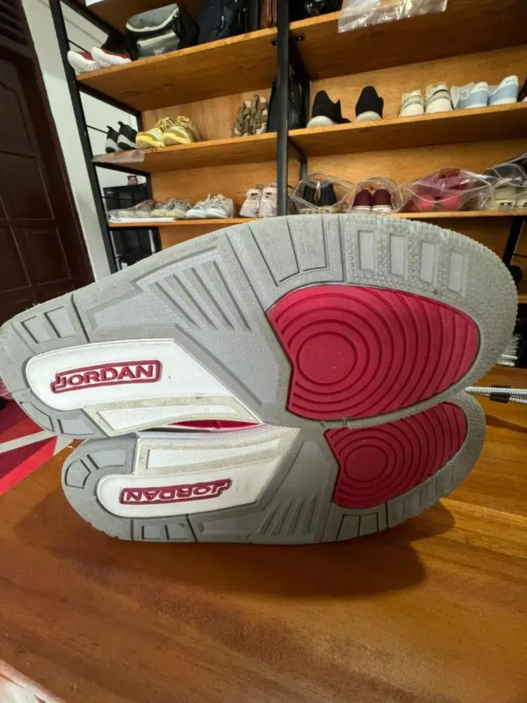 Sepatu Nike Jordan Classic