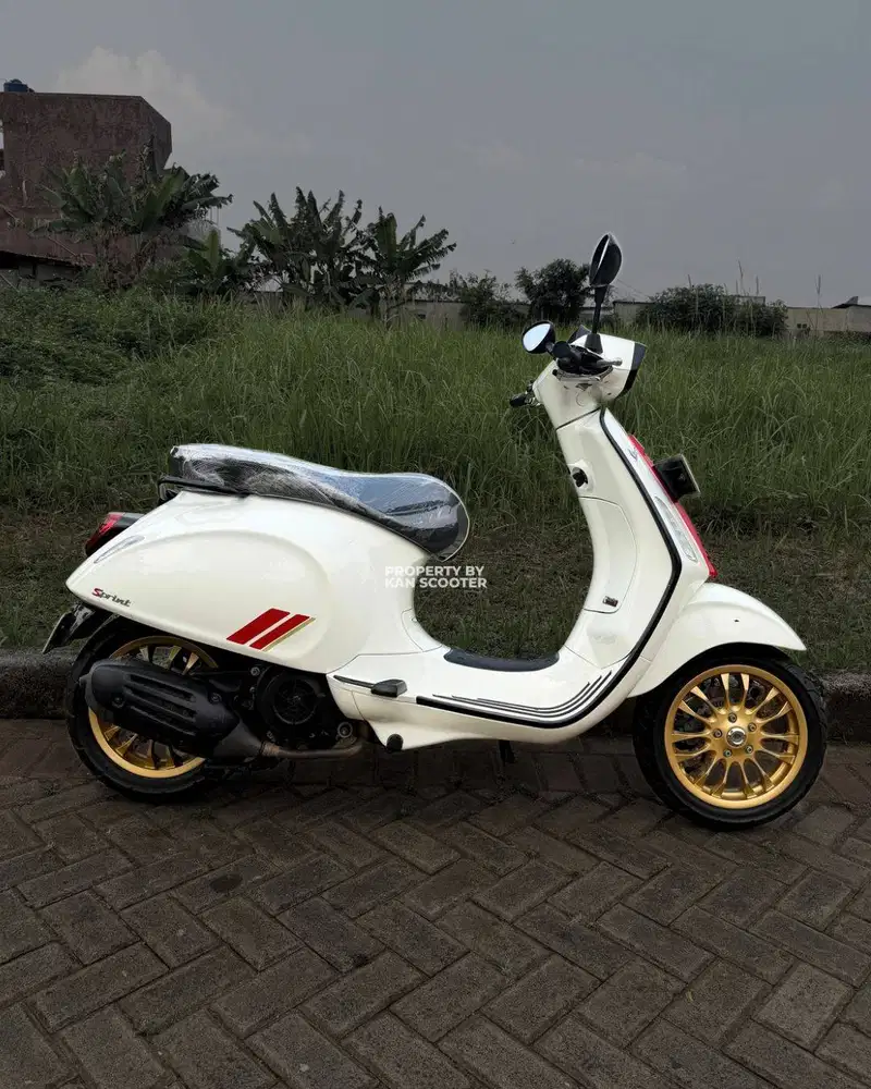 JUAL MURAH VESPA SPRINT S iGET ABS FACELIFT 2020 MULUS