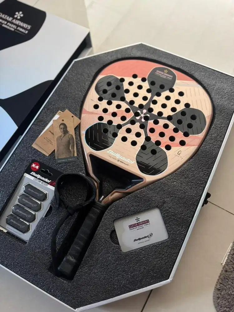 WTS BULLPADEL ELITE LIMITED EDITION BARCELONA (GEMMA TRIAY RACKET)