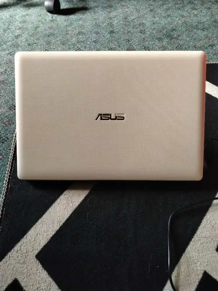 Laptop Asus x452E