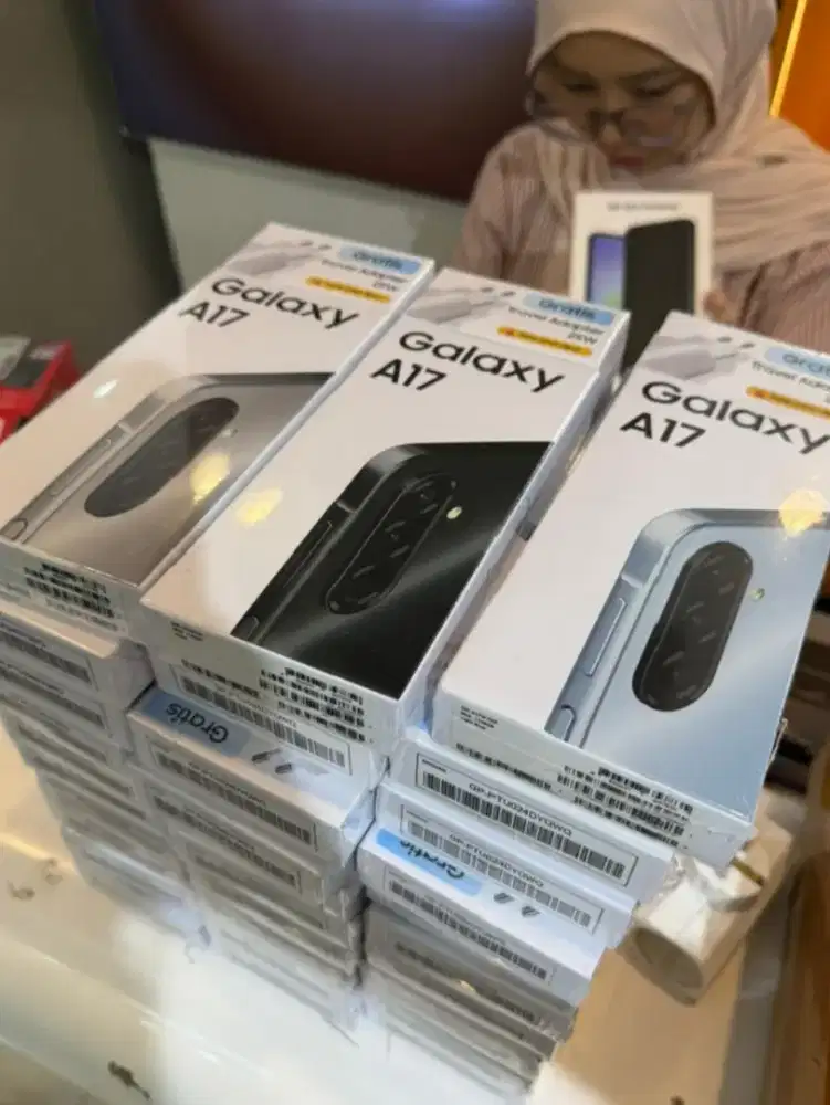 Samsung A17 8/128