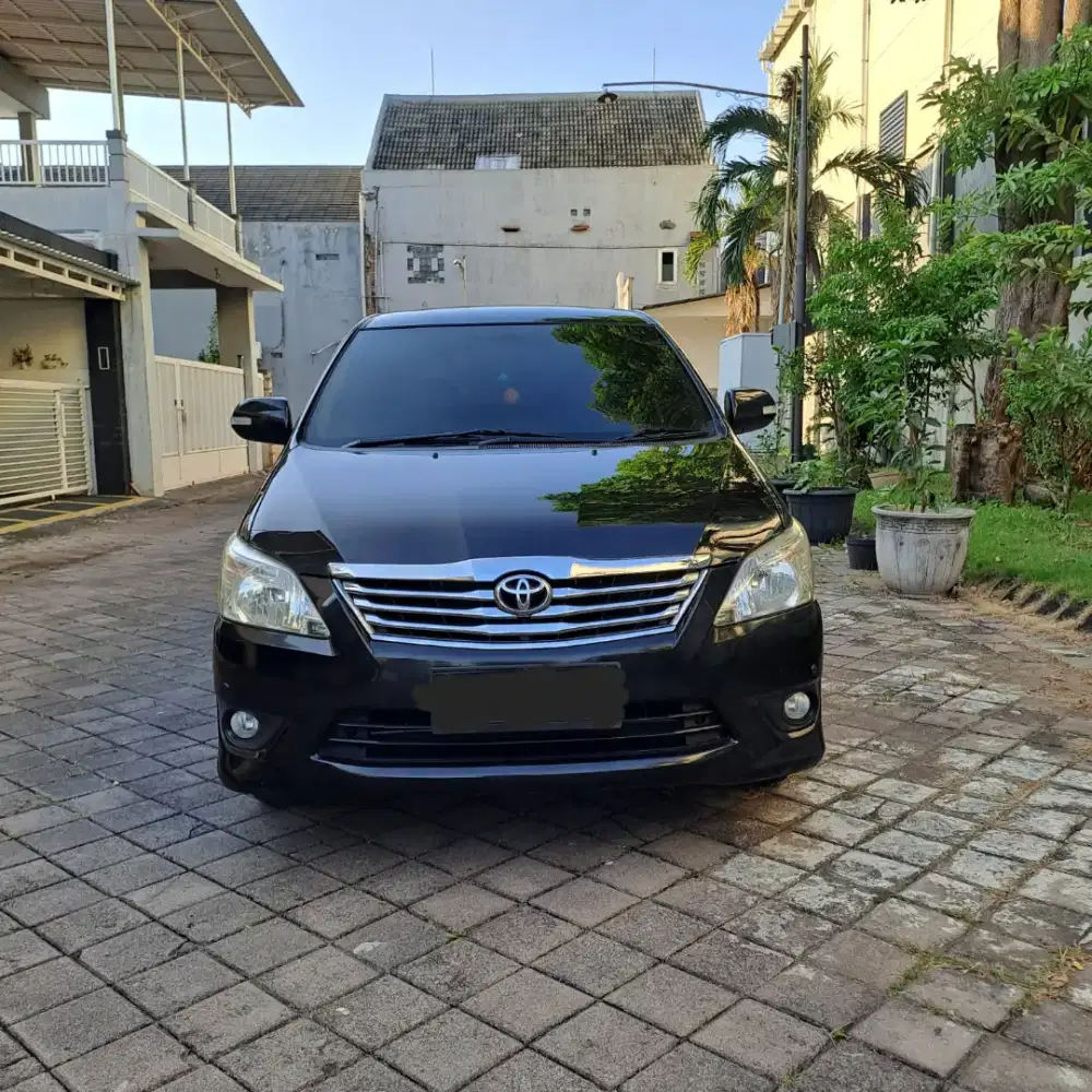 Kijang Innova 2.5 V AT Diesel 2012