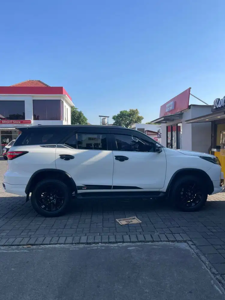 FORTUNER 2023 istimewa