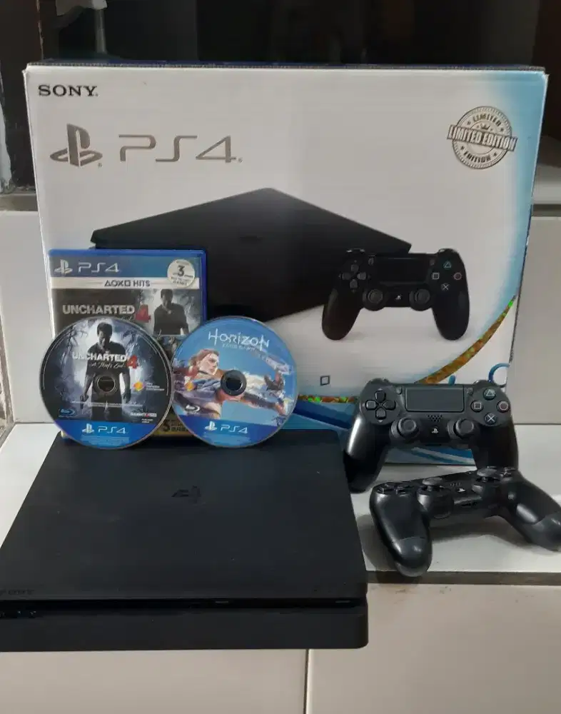Dijual PS4 SLIM ORI 1TB CUH 22XX SESUAI FOTO Mrh Terjangkau Harganya