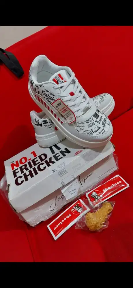 Sepatu Aerostreet KFC size 43