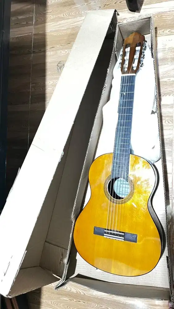 Jual cepat gitar akustik yamaha mini