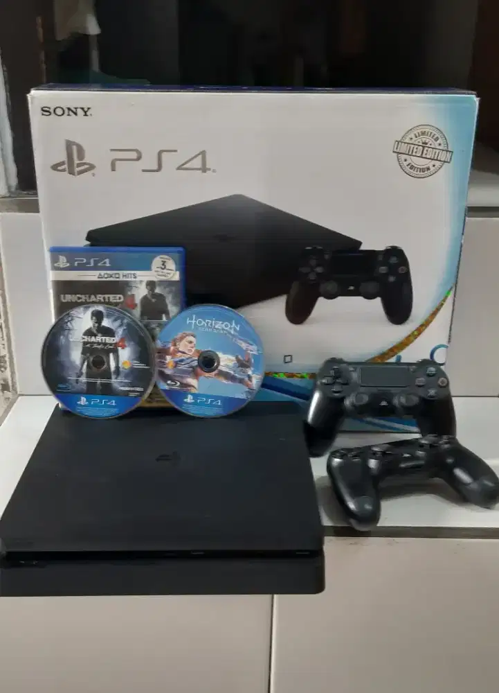 Dijual PS4 SLIM ORI 1TB CUH 22XX SESUAI FOTO Terjangkau