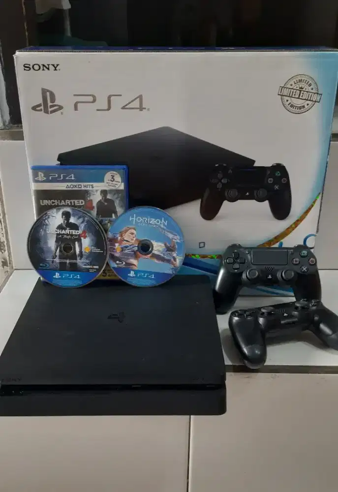 Dijual PS4 SLIM ORI 1TB CUH 22XX SESUAI FOTO Terjangkau Mrh